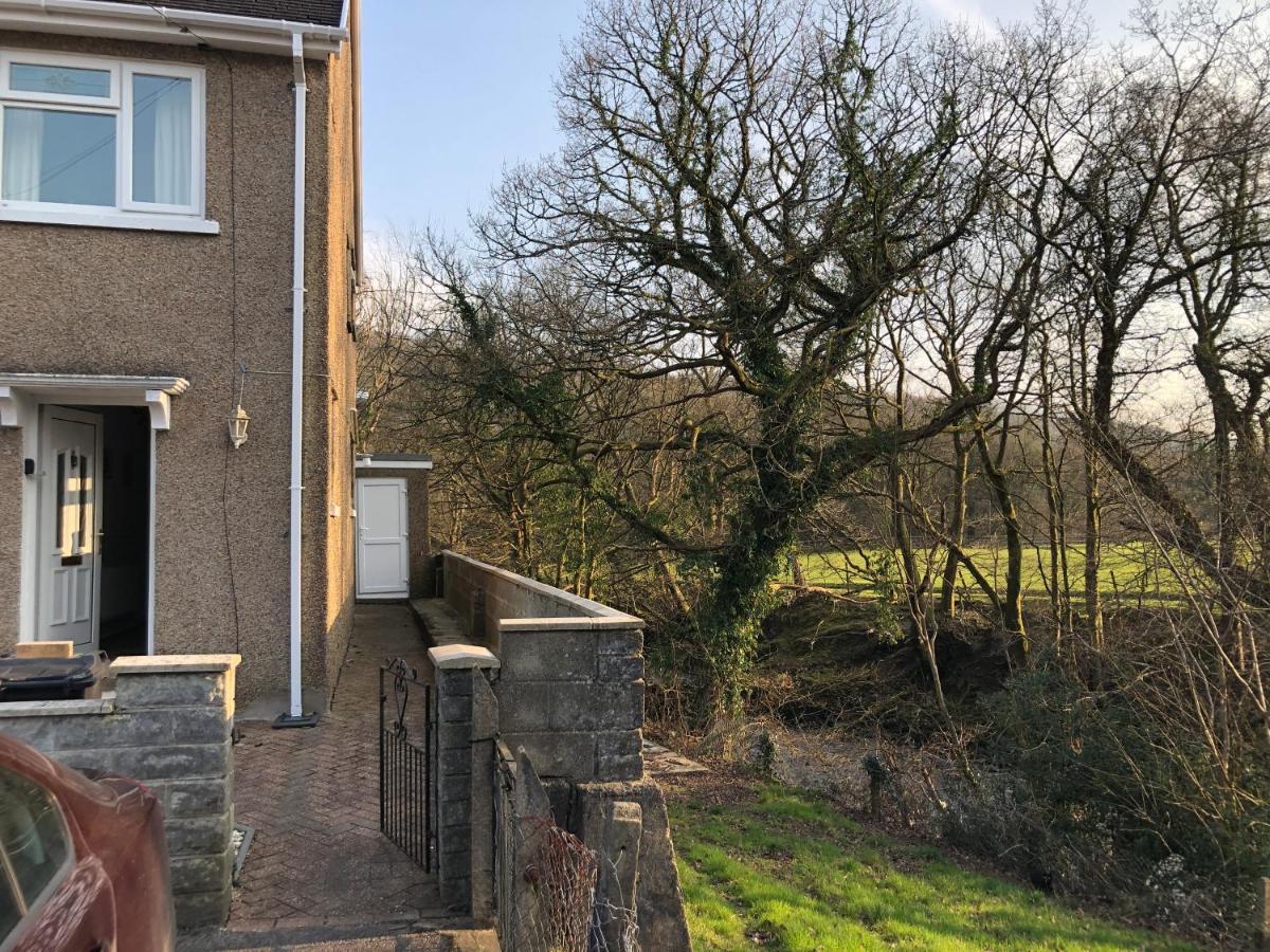3-Bed House Waterfall Country Brecon Beacons Pontneddfechan Exterior photo